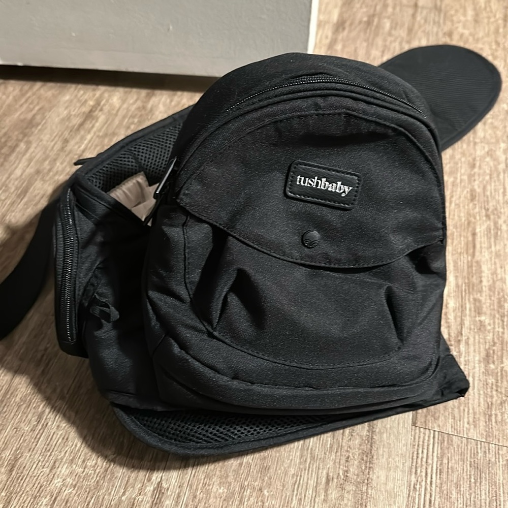 Black Tushbaby Carrier
